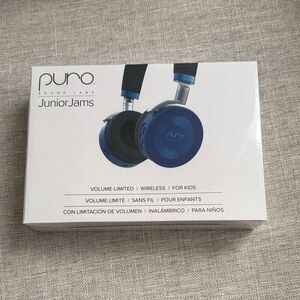JuniorJams Volume Limited On-Ear Headphones with Built in Microphone